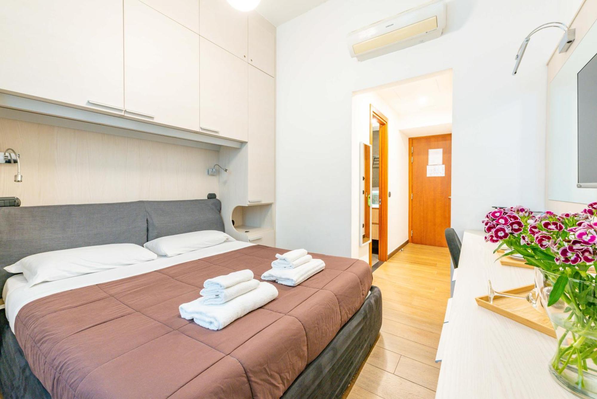 Andenis Tiber House Hotel Rome Exterior photo